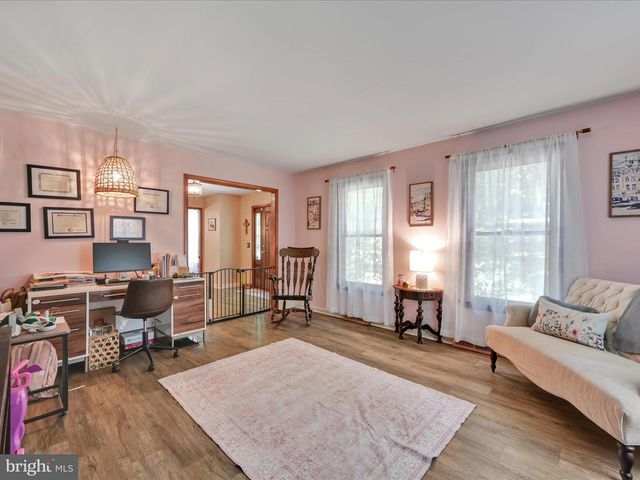 1286 ASH LN, Lebanon, PA 17042