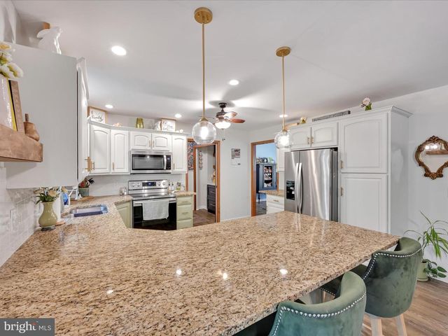 1286 ASH LN, Lebanon, PA 17042