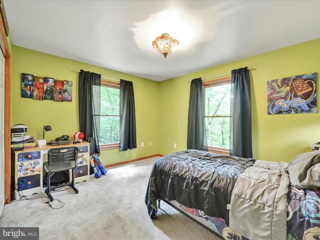 1286 ASH LN, Lebanon, PA 17042