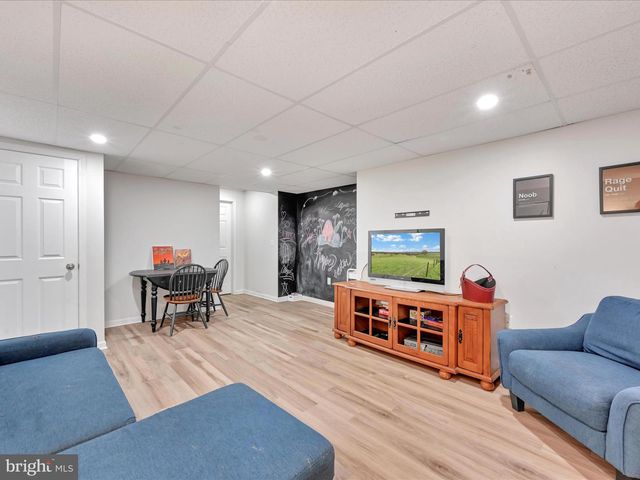 1286 ASH LN, Lebanon, PA 17042