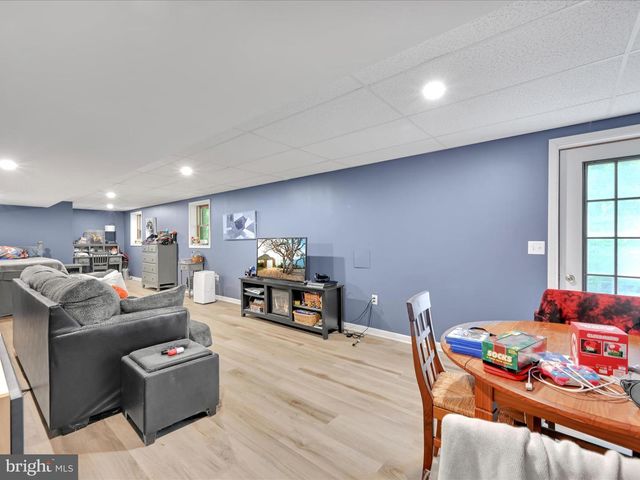 1286 ASH LN, Lebanon, PA 17042