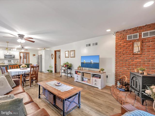 1286 ASH LN, Lebanon, PA 17042
