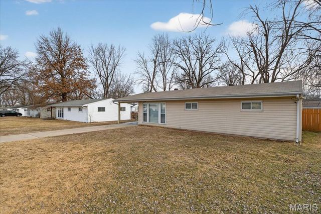 4410 Saint William Court, St Louis, MO 63134