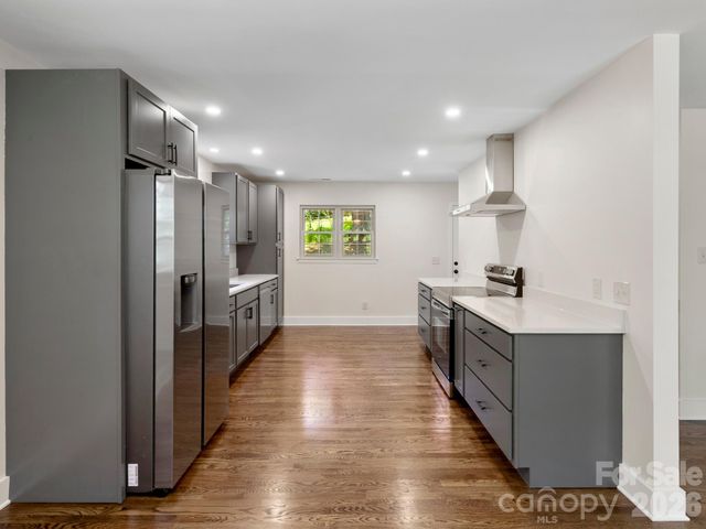 340 School Road, Asheville, NC 28806