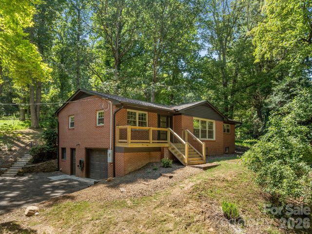 340 School Road, Asheville, NC 28806