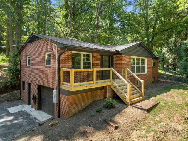 340 School Road, Asheville, NC 28806