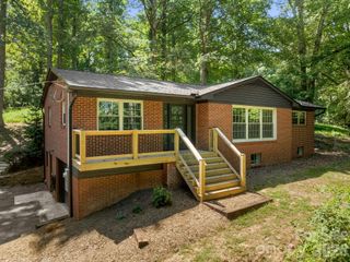 340 School Road, Asheville, NC 28806