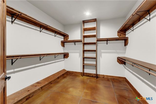 5020 County Road 252, Bertram, TX 78605