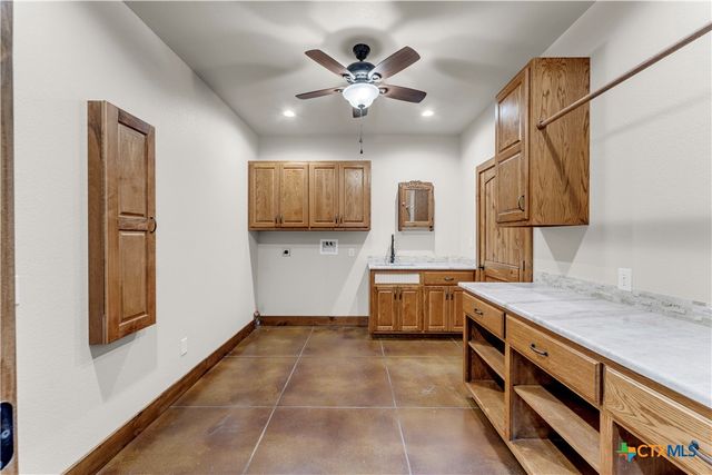 5020 County Road 252, Bertram, TX 78605