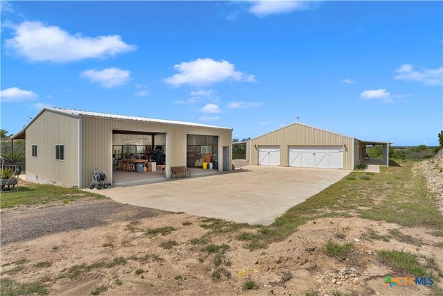 5020 County Road 252, Bertram, TX 78605