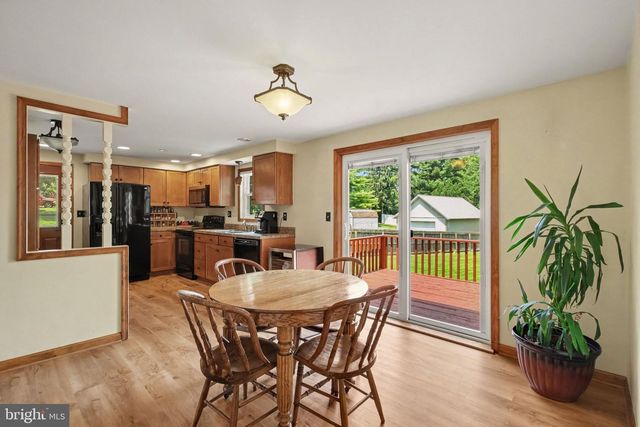 1491 ROCK CIRCLE DR, Columbia, PA 17512