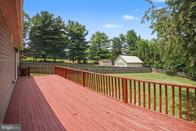 1491 ROCK CIRCLE DR, Columbia, PA 17512