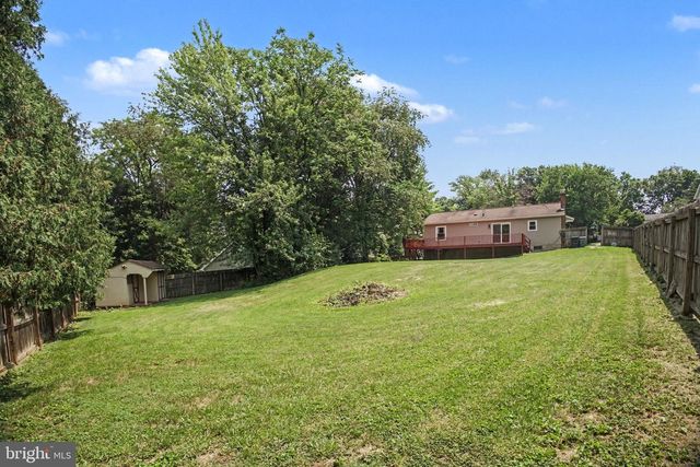 1491 ROCK CIRCLE DR, Columbia, PA 17512