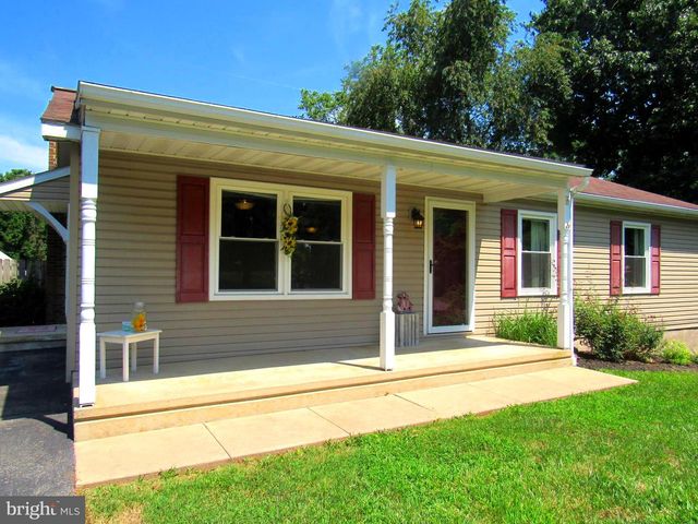 1491 ROCK CIRCLE DR, Columbia, PA 17512