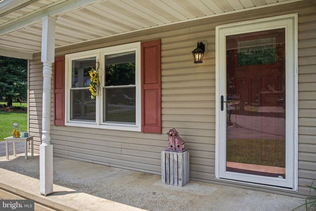1491 ROCK CIRCLE DR, Columbia, PA 17512