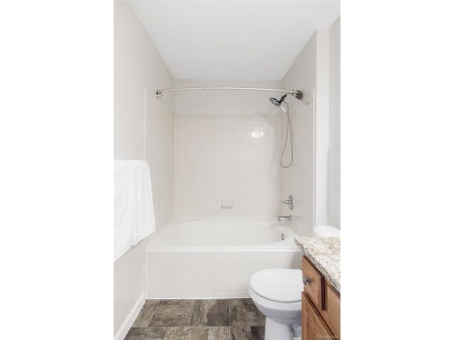 10331 W Girton Dr 204, Lakewood, CO 80227