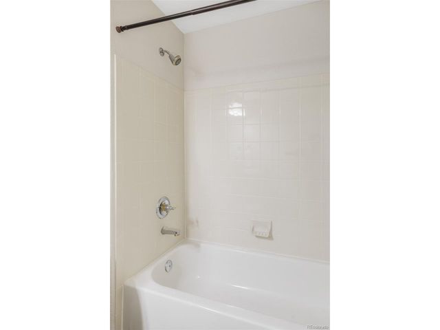 10331 W Girton Dr 204, Lakewood, CO 80227