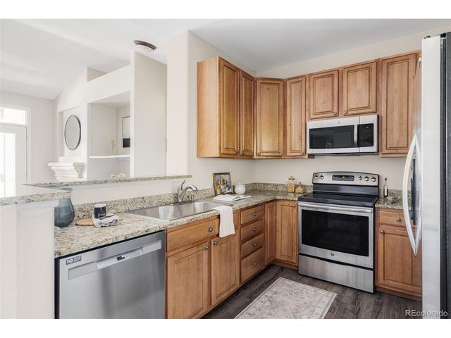10331 W Girton Dr 204, Lakewood, CO 80227