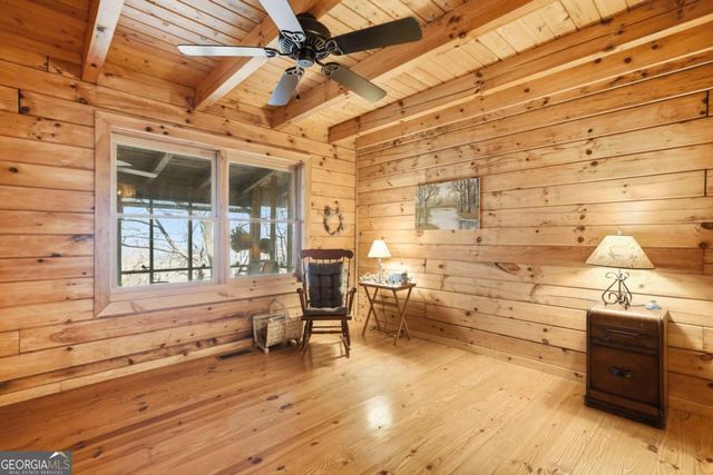 947 Skyview Drive, Ellijay, GA 30536