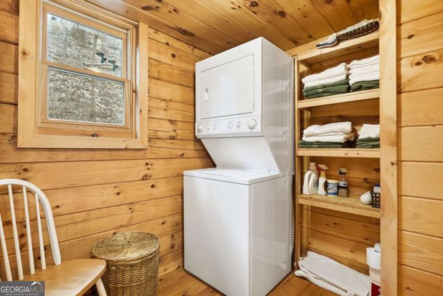 947 Skyview Drive, Ellijay, GA 30536