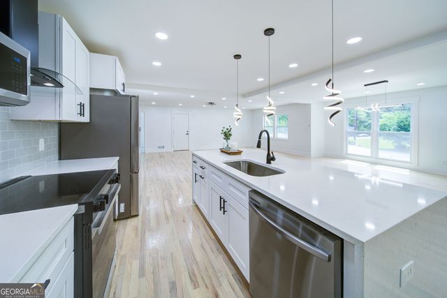 4307 Cedar Wood Drive SW, Lilburn, GA 30047