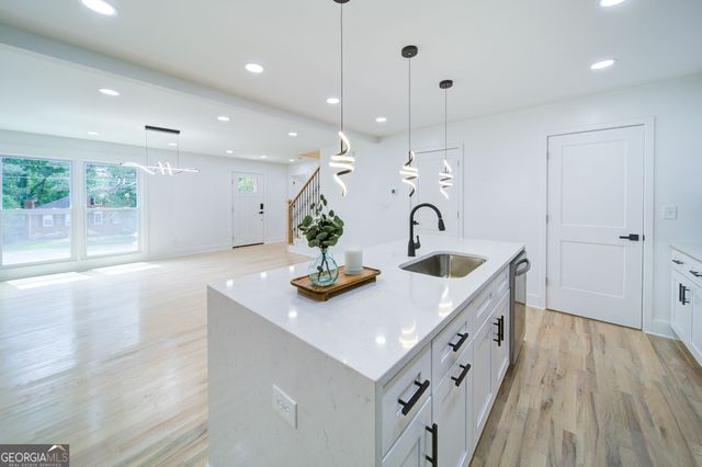 4307 Cedar Wood Drive SW, Lilburn, GA 30047