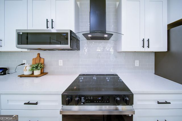 4307 Cedar Wood Drive SW, Lilburn, GA 30047