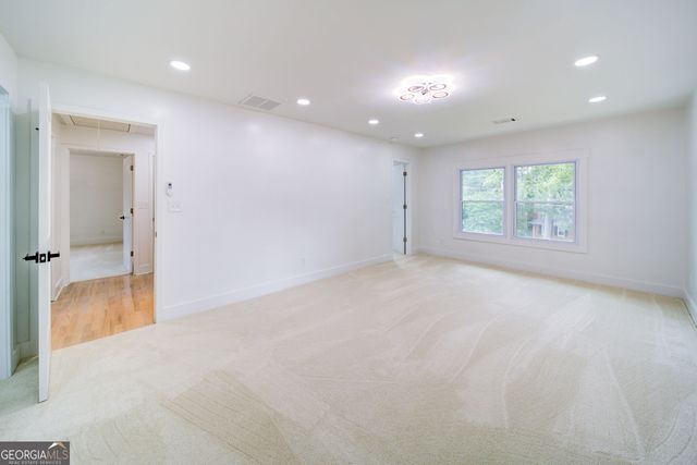 4307 Cedar Wood Drive SW, Lilburn, GA 30047