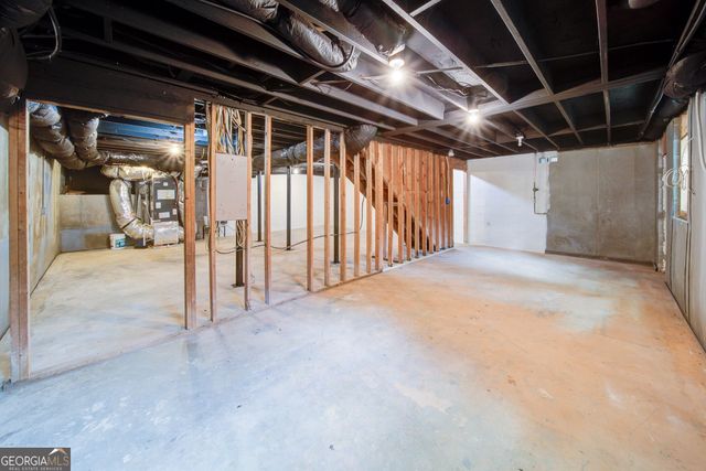 4307 Cedar Wood Drive SW, Lilburn, GA 30047