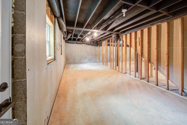 4307 Cedar Wood Drive SW, Lilburn, GA 30047