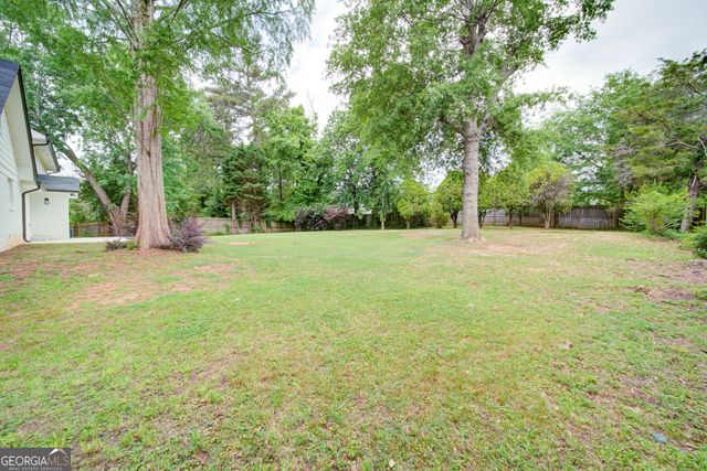 4307 Cedar Wood Drive SW, Lilburn, GA 30047