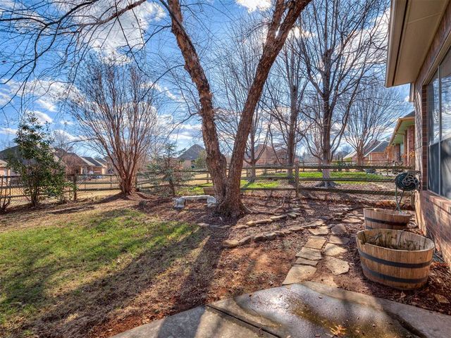 3232 Songwood Drive, Edmond, OK 73003