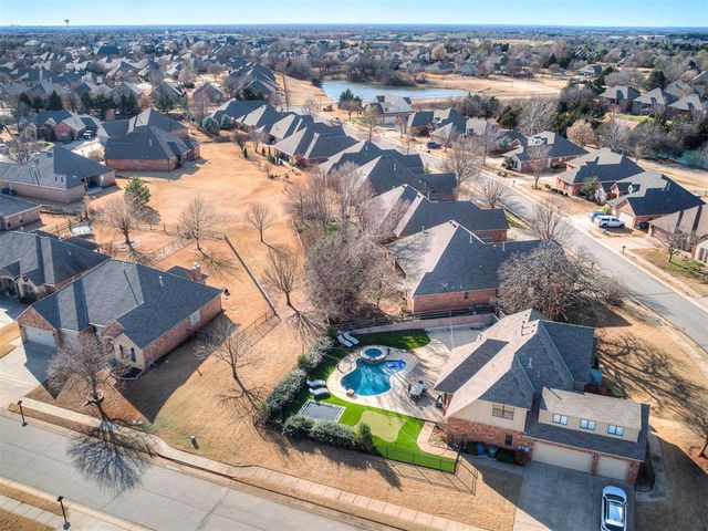 3232 Songwood Drive, Edmond, OK 73003