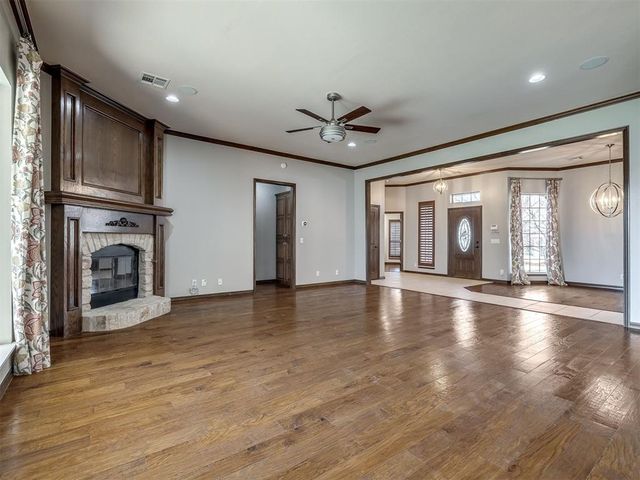 3232 Songwood Drive, Edmond, OK 73003