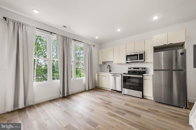 4921 CHESTER AVE, Philadelphia, PA 19143