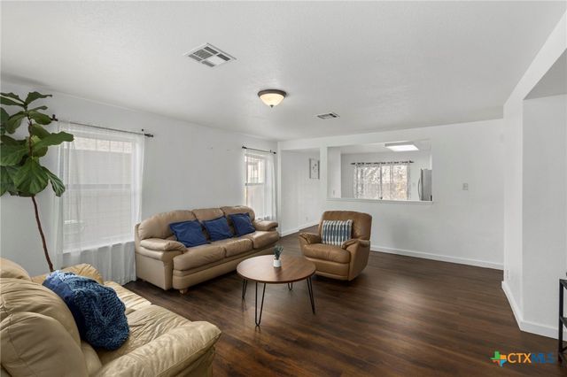 291 Cordero Drive, San Marcos, TX 78666