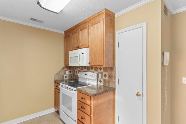 4995 Enoch Rd., Conway, SC 29526