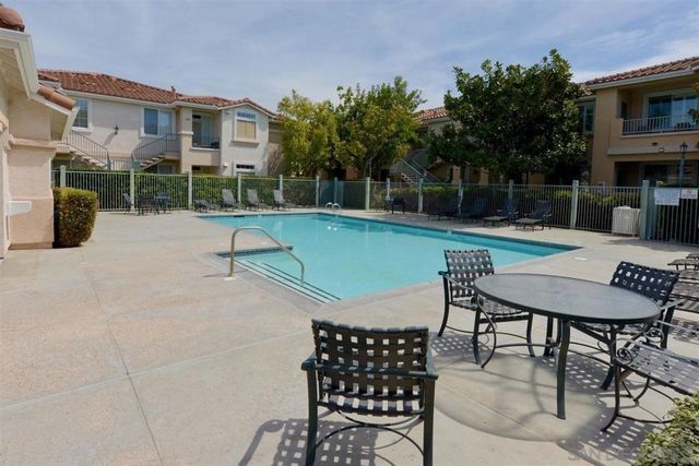 10766 Sabre Hill Dr 253, San Diego, CA 92128