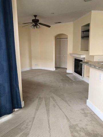 10766 Sabre Hill Dr 253, San Diego, CA 92128