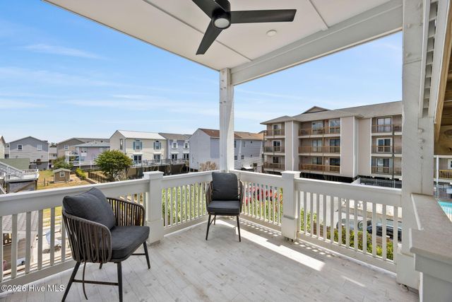 506 Canal Drive 2, Carolina Beach, NC 28428