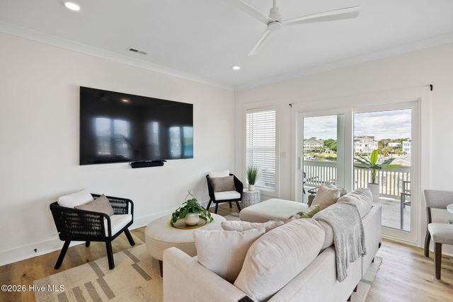 506 Canal Drive 2, Carolina Beach, NC 28428