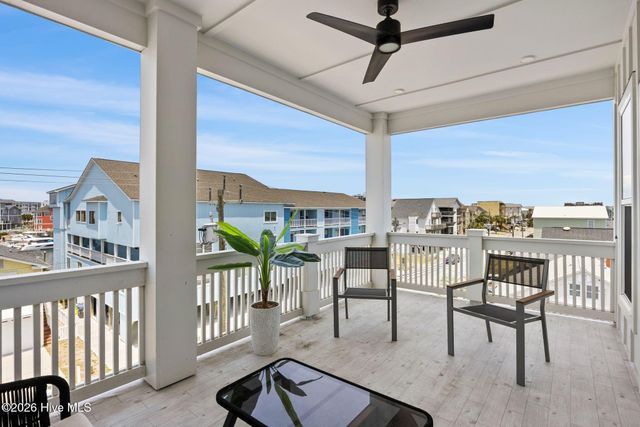 506 Canal Drive 2, Carolina Beach, NC 28428