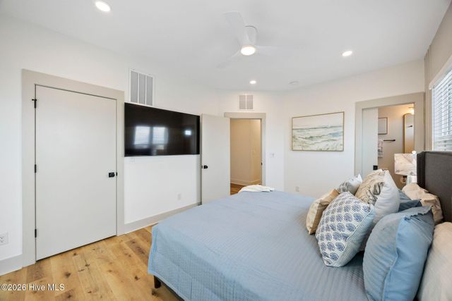 506 Canal Drive 2, Carolina Beach, NC 28428