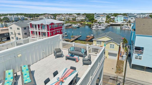 506 Canal Drive 2, Carolina Beach, NC 28428