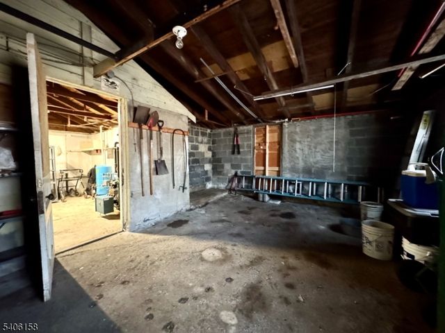 75 Rutherford Dr, White Twp., NJ 07823