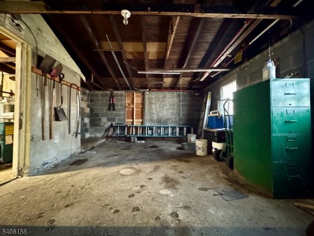 75 Rutherford Dr, White Twp., NJ 07823