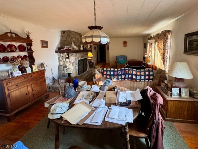 75 Rutherford Dr, White Twp., NJ 07823