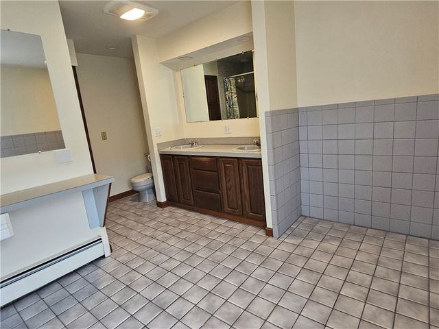 86 Washington Street, Bristol, RI 02809