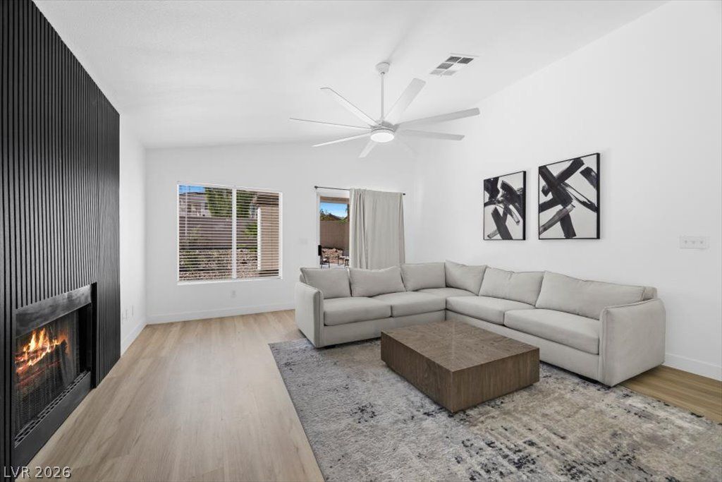 Image 35 of property listing at 1601 Diamond Oaks Court, Las Vegas, NV 89117