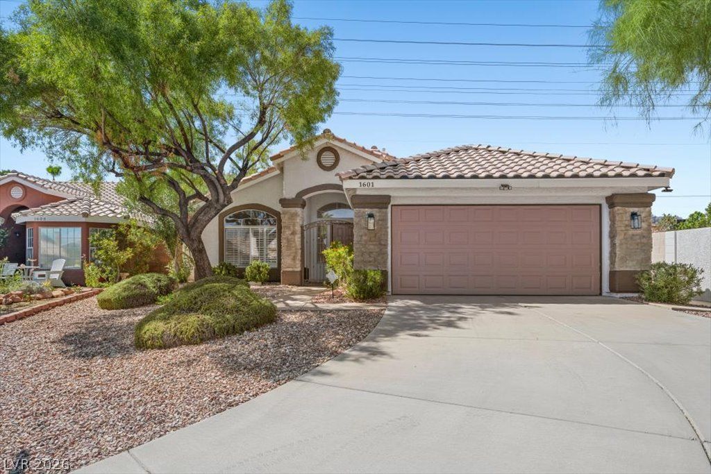 Image 41 of property listing at 1601 Diamond Oaks Court, Las Vegas, NV 89117